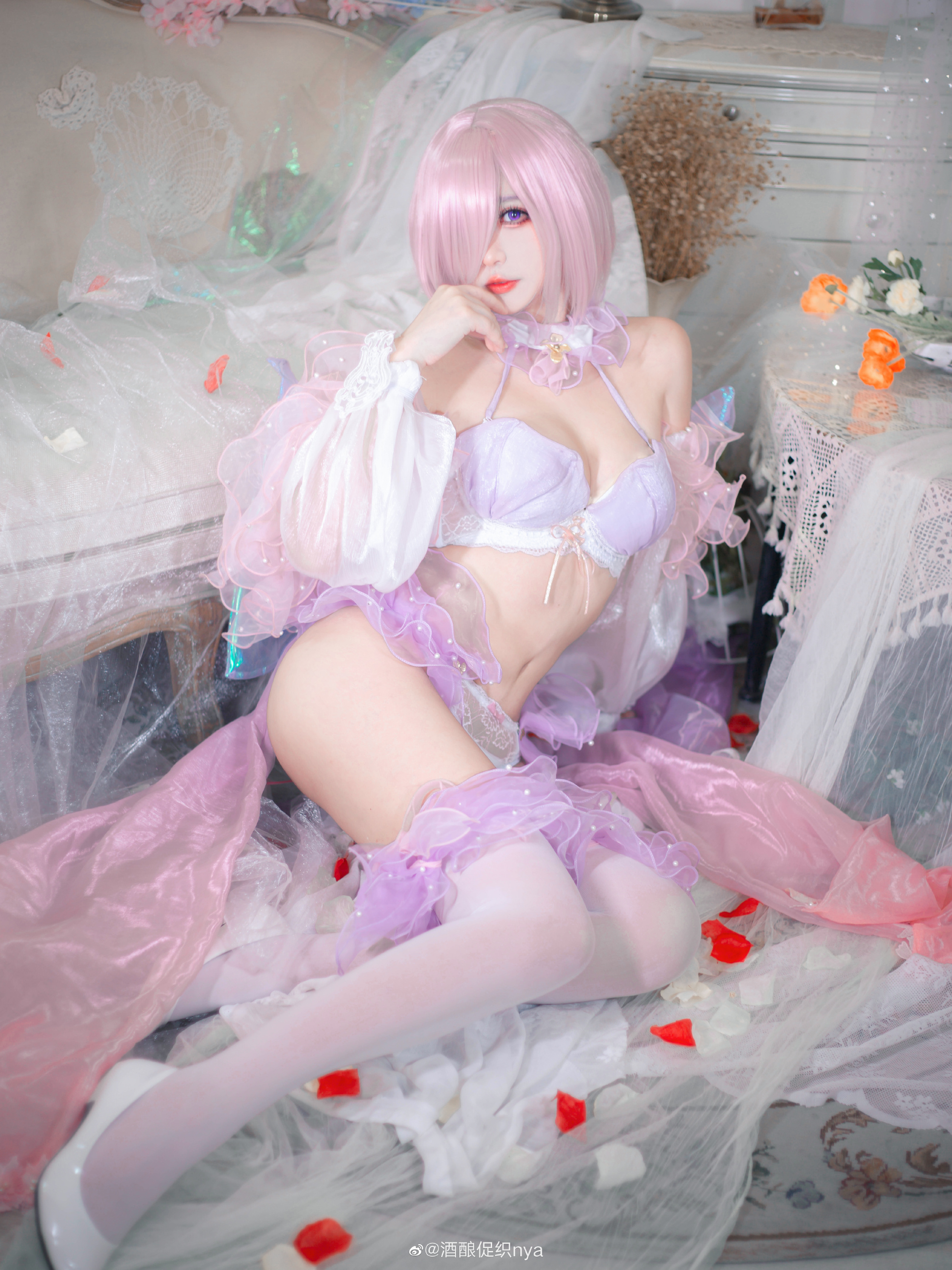 【cos正片】《FGO》玛修同人花嫁内衣 cosplay欣赏