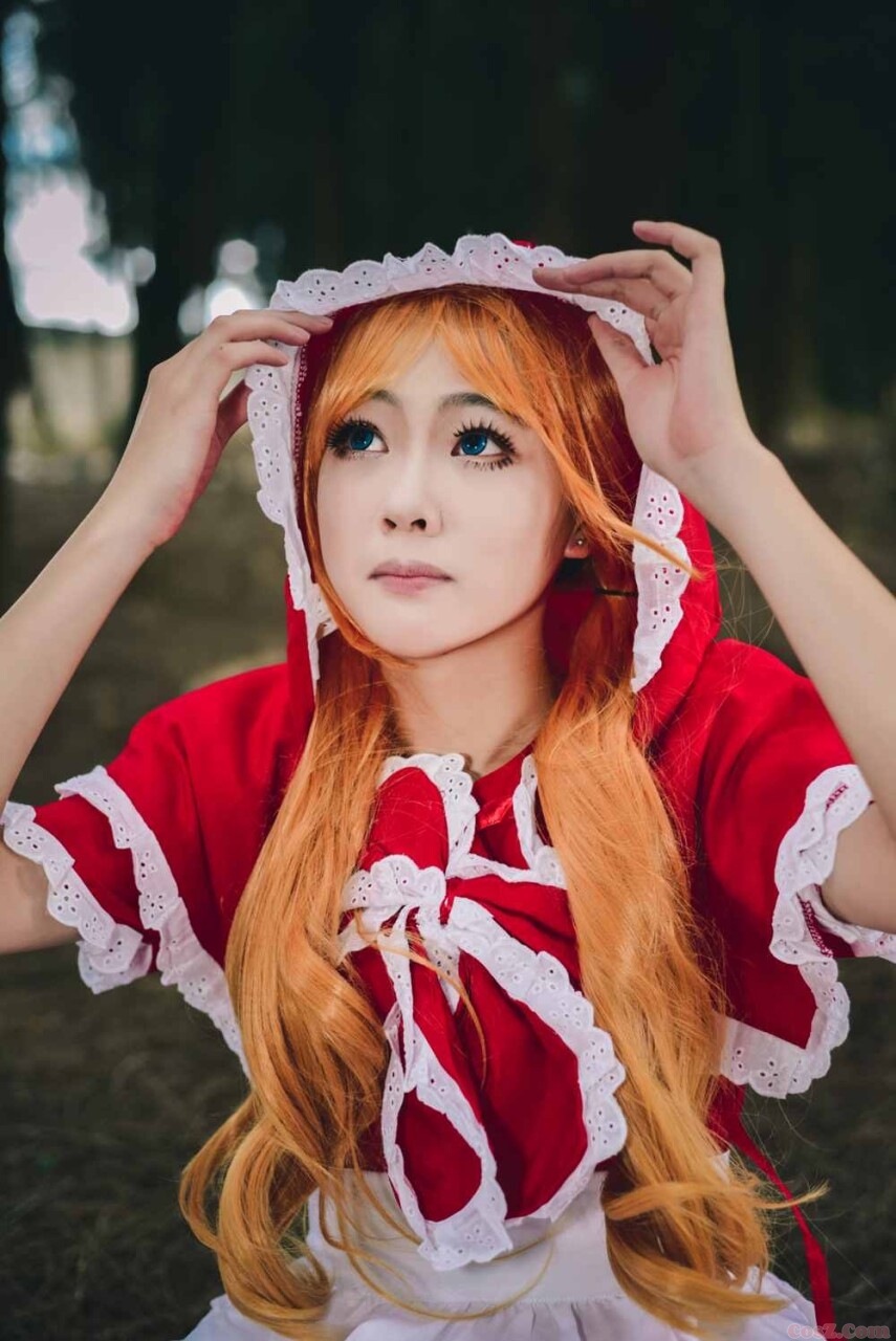 黑暗之女·安妮之小红帽森林里等待大灰狼！
